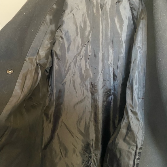 Woman’s jacket - Picture 3 of 3